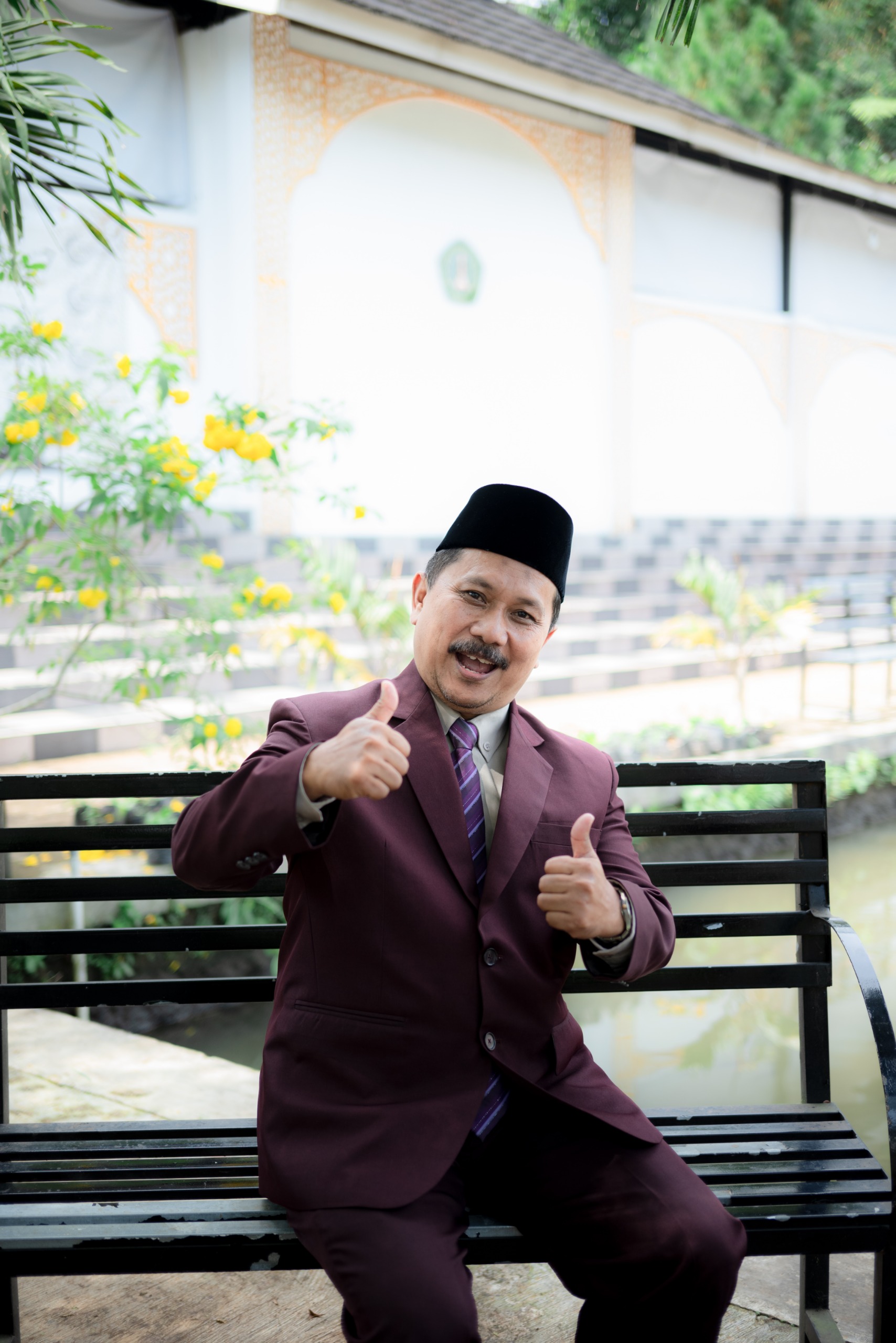 Dr. Sutrisno, M.Pd., M.Ak.