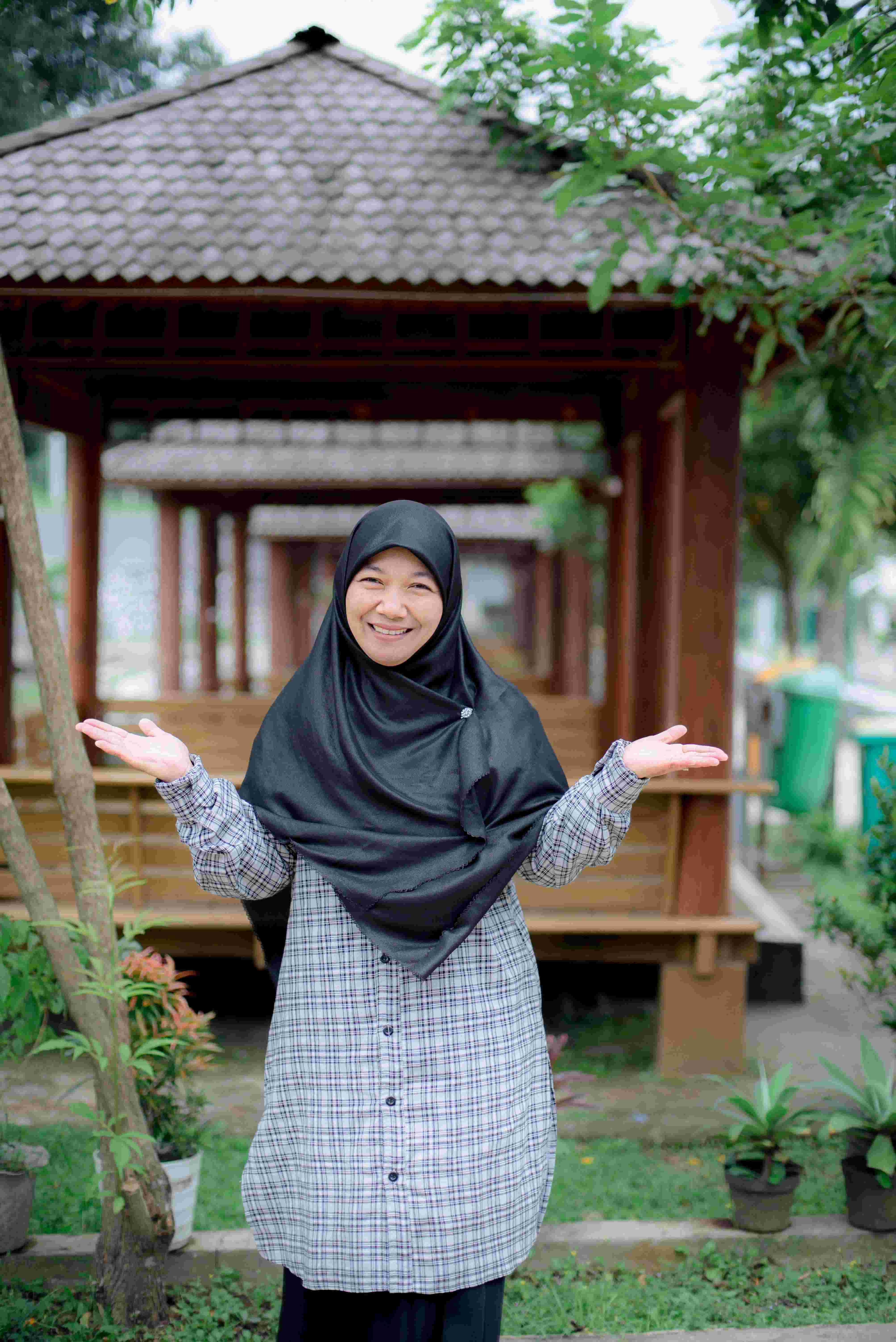 Ena Mulyati, S.Ag., M.M.